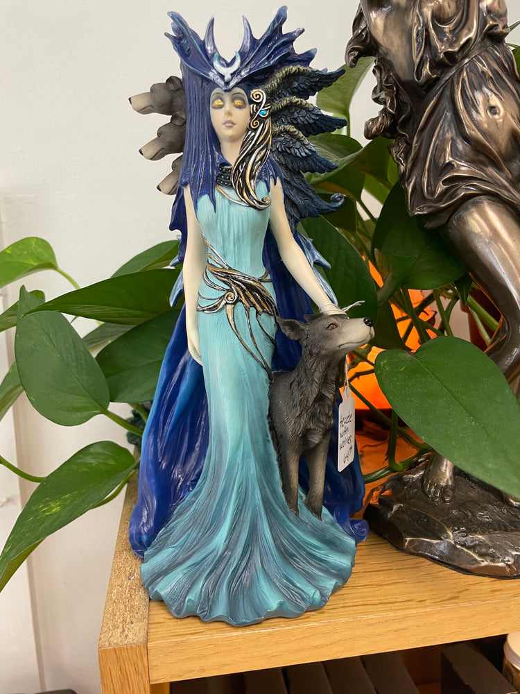 Hekate/Hecate Statue